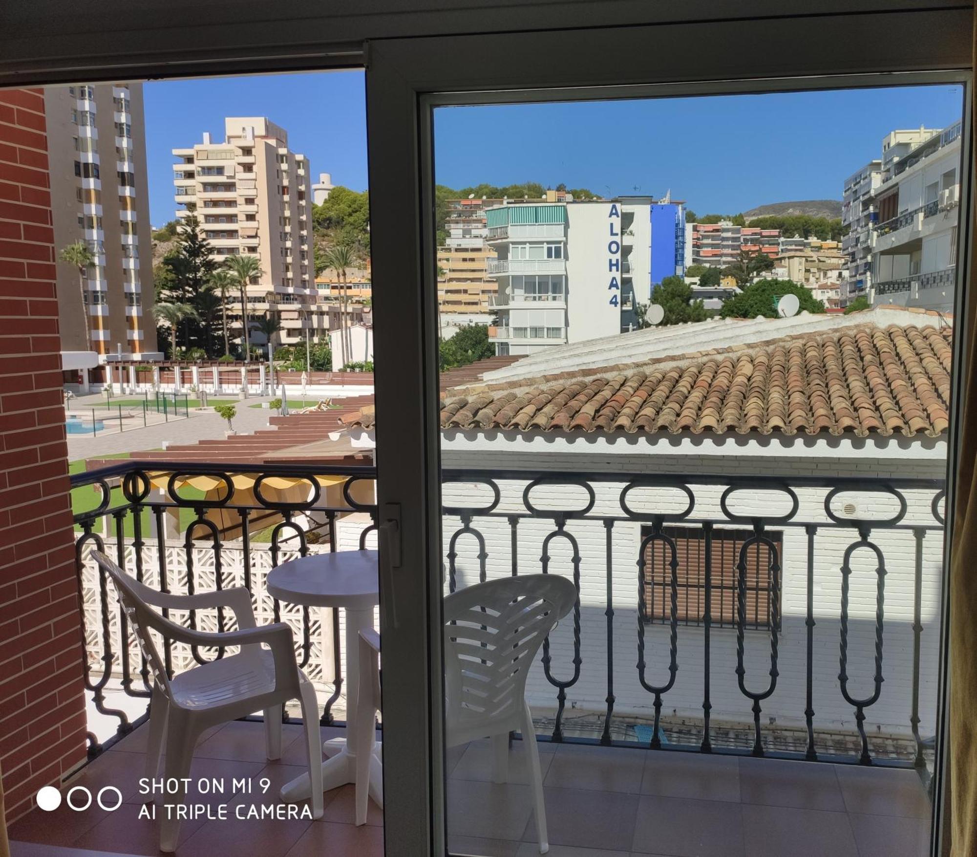 Apartamentos Leonor Carihuela Торремолинос Экстерьер фото