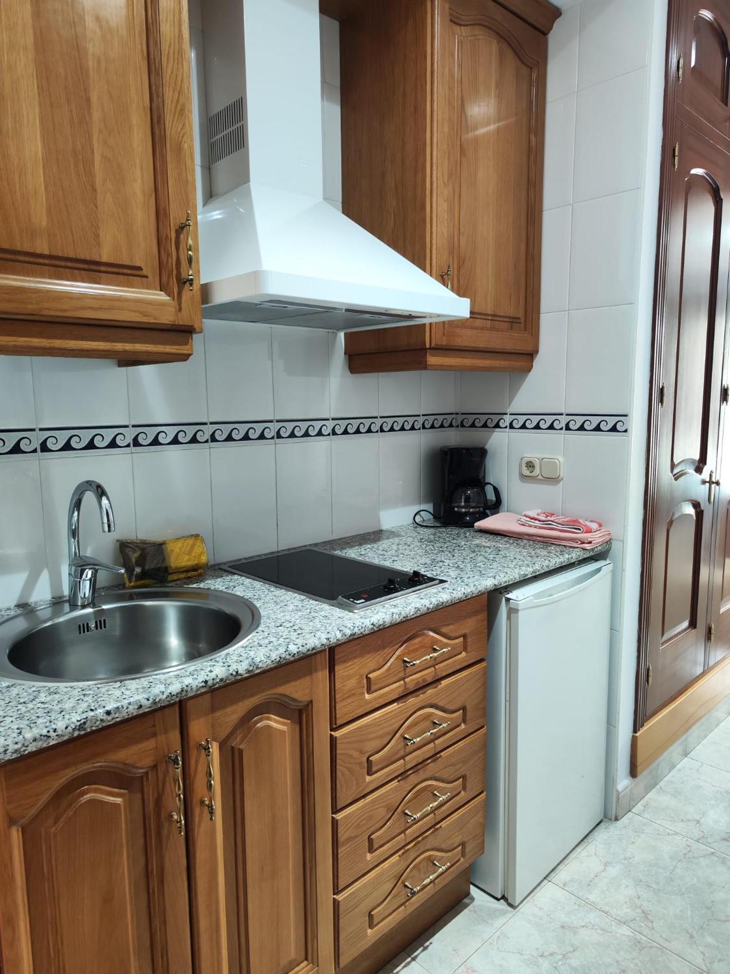 Apartamentos Leonor Carihuela Торремолинос Экстерьер фото