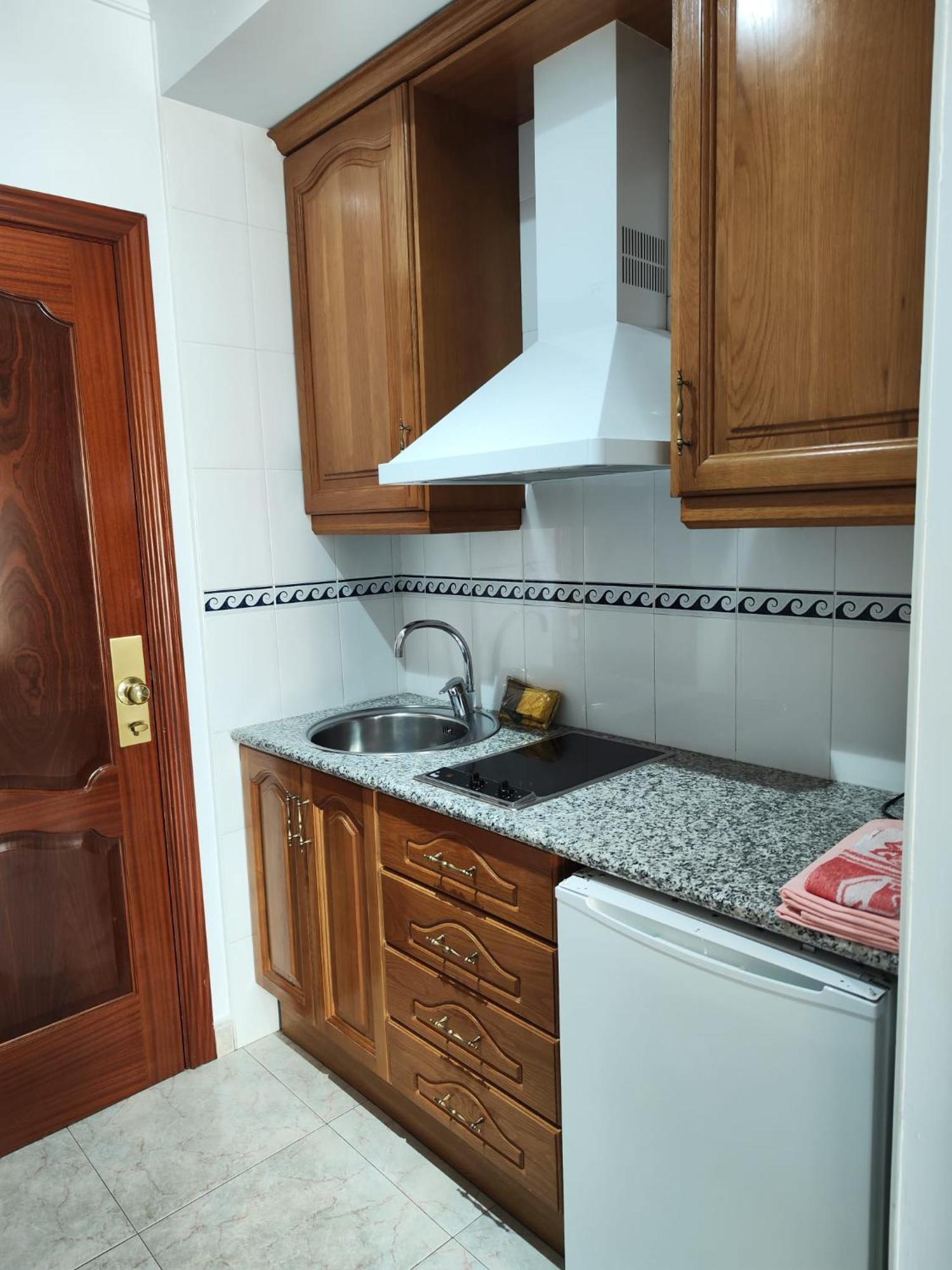 Apartamentos Leonor Carihuela Торремолинос Экстерьер фото